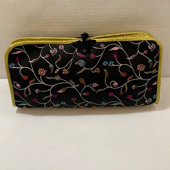 CiccaBella Size 9-10 silk House slippers and cosmetic bag. - Picture 3 of 8